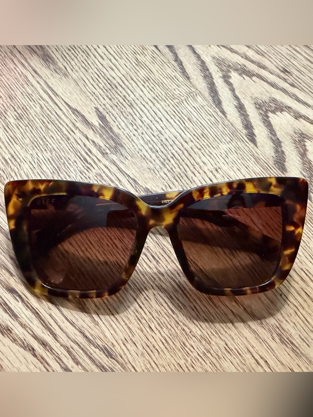 Diff Eyewear Tortoise Shell Oversized Sunglasses with Brown Lenses